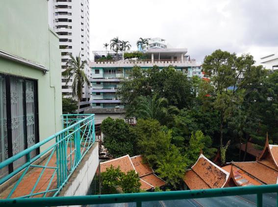 Young Place Bangkok Exterior photo